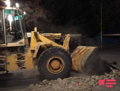 Nardaranın mərkəzi meydanı boşalıb, yollar təmizlənib