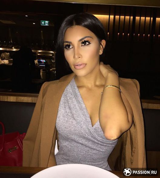 Özünü Kim Kardaşyana bənzədən azərbaycanlı qız – FOTO