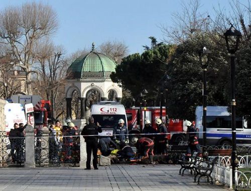 Türkiyədə Sultan Əhməd meydanındakı partlayışdan canlı -VİDEO