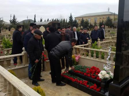 Şəhid Həsənin doğum günündə məzarı ziyarət edildi - FOTO