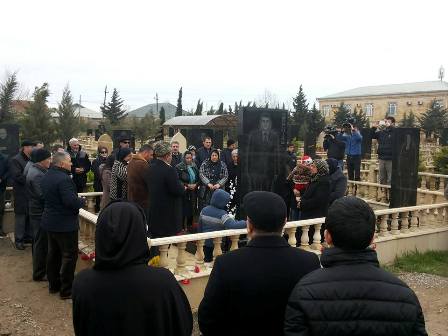 Şəhid Həsənin doğum günündə məzarı ziyarət edildi - FOTO