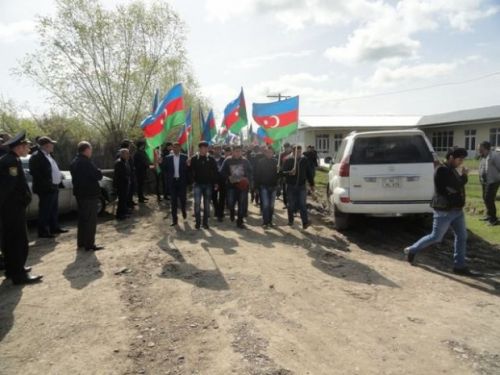 Şəhid zabit Salyanda böyük izdihamla son mənzilə yola salındı