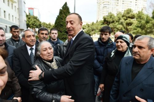 Prezident hərbiçi oğlunu belə qucaqladı - FOTOLAR