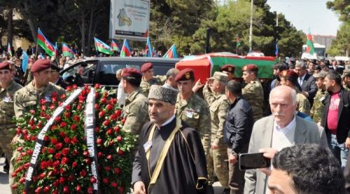 Sumqayıt sonuncu şəhidi ilə vidalaşdı – FOTOLAR