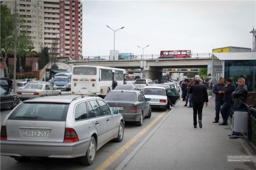 “Avtovağzal” metrostansiyası da problemləri həll etmədi