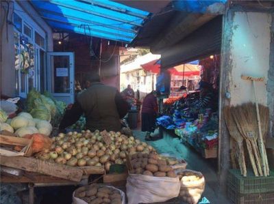 Sabunçu bazarında satıcılara zorakılıq edən şəxslər həbs edilib - FOTOLAR