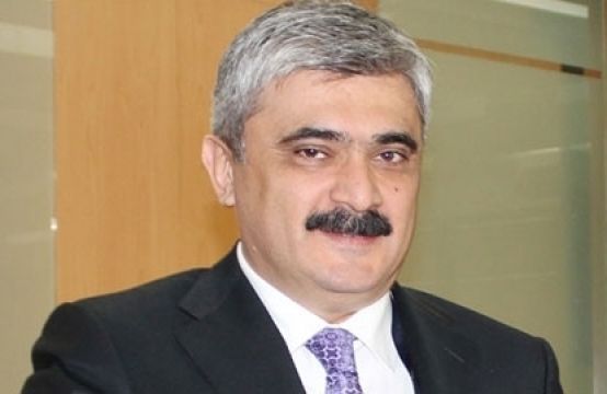 Sabiq nazir özünü qoruyur - iddia