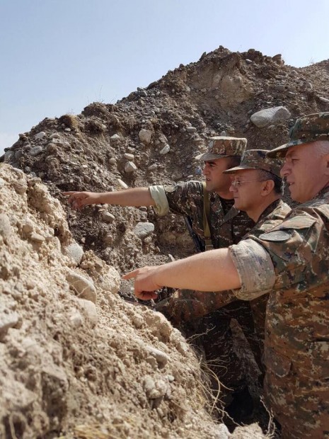 Seyran Ohanyan Talış kəndində gecələdi-FOTO