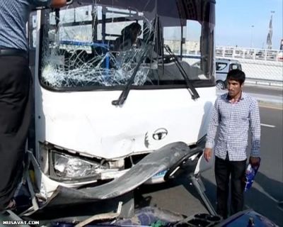 Bakıda sərnişin avtobusu abadlıq işçilərini vurdu - 2 yaralı