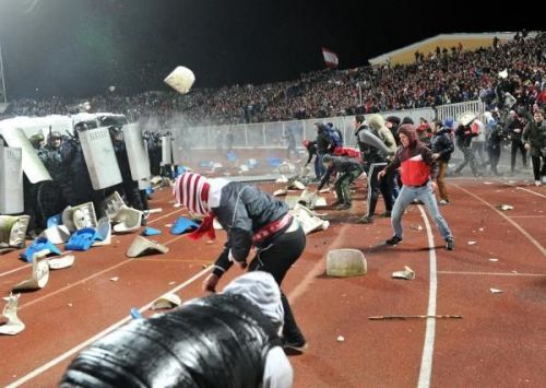  Ruslar Avropada qan tökdülər, stadionu dağıtdılar