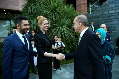 Prezident şou-biznes ulduzlarına iftar verdi