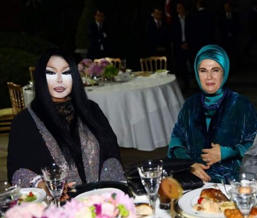 Prezident şou-biznes ulduzlarına iftar verdi