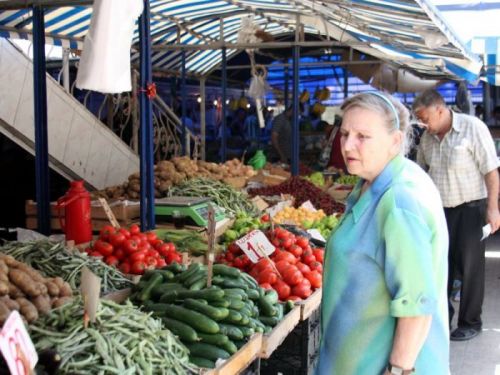 Bazarlardakı kəskin bahalaşmanın səbəbi nədir?