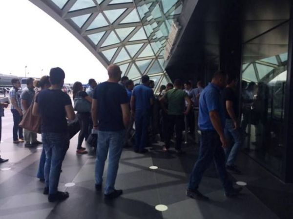 Bakı aeroportunda təhlükəsizlik tədbirləri gücləndirildi