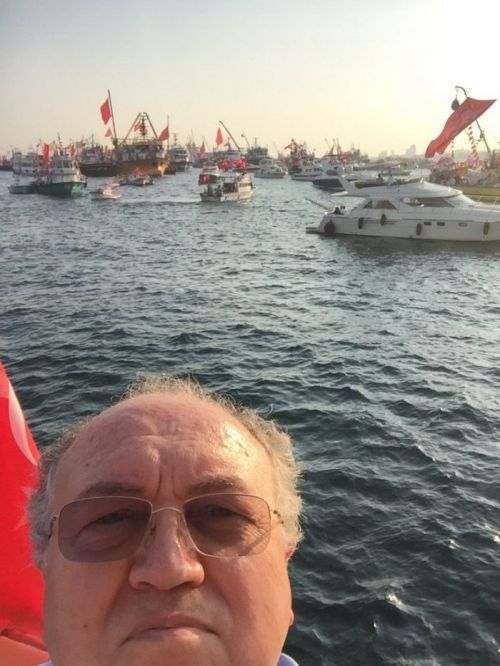 Dünən “Yeniqapı” da, bu gün göz altınta - Əhməd Kiçikbay - Foto