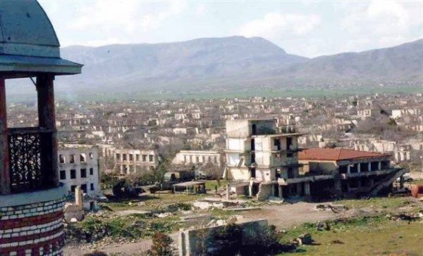 İrəvandan dişsiz müharibə hədələri - Bakıdan real qisas vədi