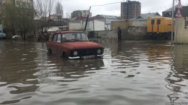 “Odda yanmaz” icra başçısı suda “batır”