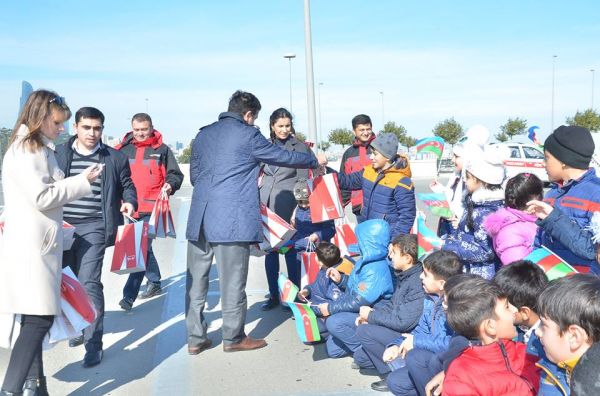 “BakuBus”da “Gələcəyin sərnişinləri”