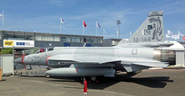 JF-17 Thunder qırıcıları üçün danışıqlar aparılır