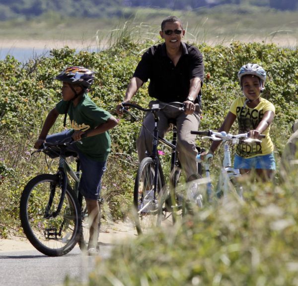 Obama istirahətə getdi - FOTO