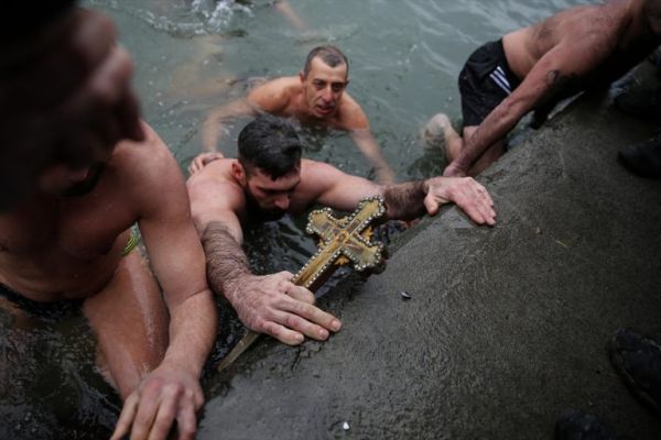 İstanbuldakı xristianlar XAÇ üçün özlərini... – FOTO