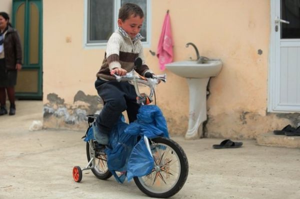 Zibillikdən tapılan pullarla uşaqların ən böyük arzuları reallaşdı- FOTO