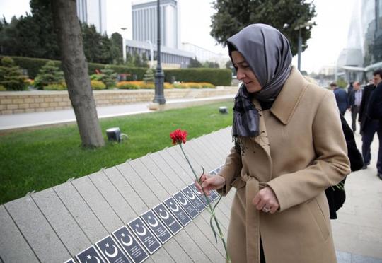 Türkiyənin xanım naziri Bakıda - Foto