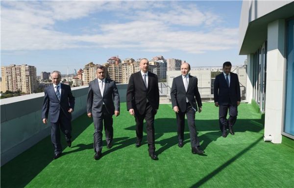 Prezident yeni binanın açılışında — FOTO