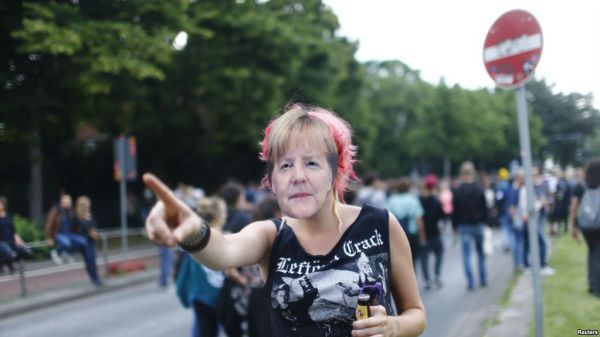 Hamburqda etiraz aksiyası - 76 polis əməkdaşı xəsarət alıb - FOTO