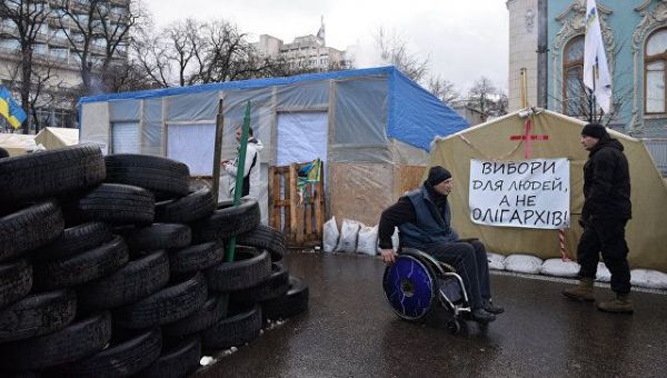 Saakaşvilinin xanımı etiraz aksiyalarına başladı