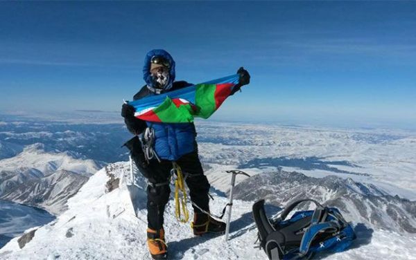 Yoxa çıxan alpinistlər kimdir?