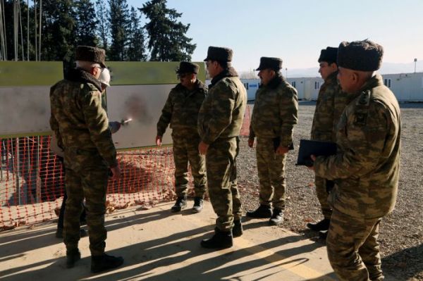 Cəbhəboyu zonada hərbi obyektlər tikilir - FOTO