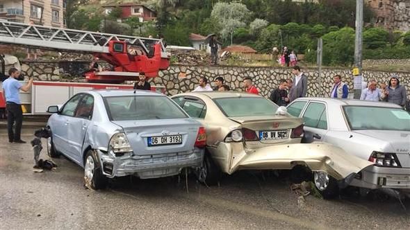 Türkiyədə sel fəlakəti - Xəsarət alanlar var - FOTO