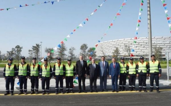 Prezident İlham Əliyev yeni yol qovşağının açılışında iştirak edib - FOTO