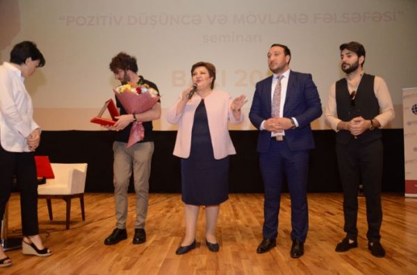 Bakıda məşhur filosof Hakan Mengüçün seminarı keçirilib - FOTOLAR