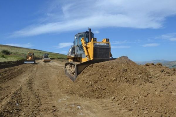 Yardımlıda 22 kilometrlik yol yenidən qurulur