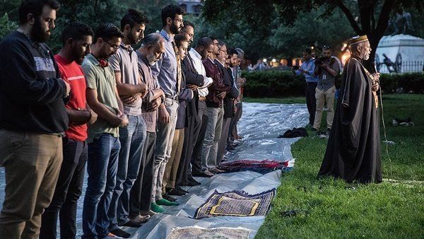 Azərbaycan səfiri Donald Trampın Ağ evdəki iftar mərasimində iştirak edib - FOTO