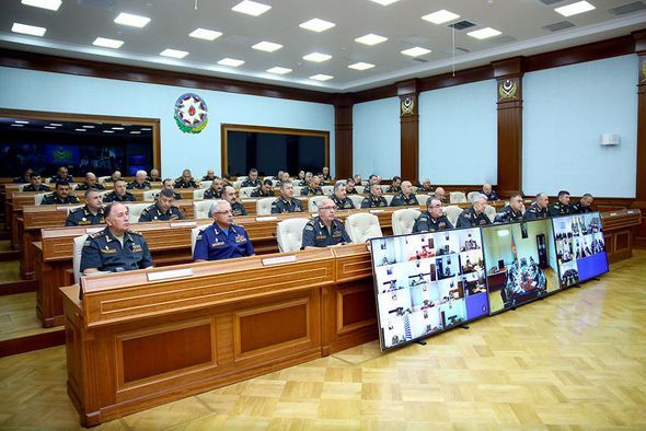 Zakir Həsənov generalları topladı - FOTO