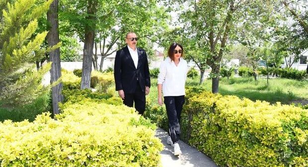 İlham Əliyev və Mehriban Əliyeva Pirsaat Baba ziyarətgahında – FOTO