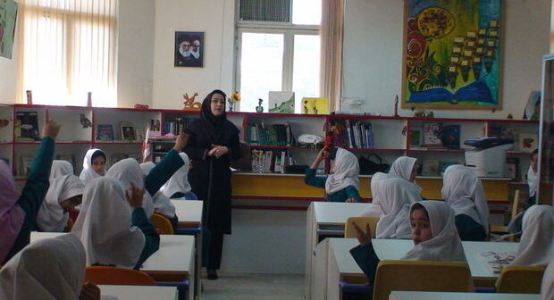 İranda orta məktəblərdə dərslər bərpa edilir