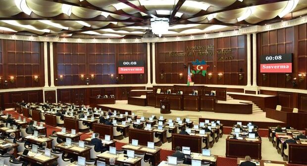 Parlamentin növbəti iclasının vaxtı açıqlandı