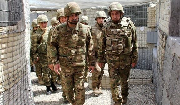 Prezidentin köməkçisi və Zakir Həsənov ön xətdəki hərbi hissələrdə – VİDEO