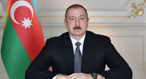 II Elizabet İlham Əliyevə məktub göndərdi