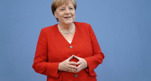 Angela Merkel elan etdi: Qapılar açılır