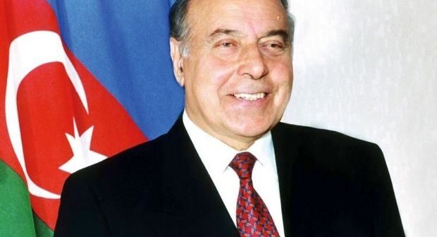 Heydər Əliyevin anadan olmasının 97-ci ildönümüdür