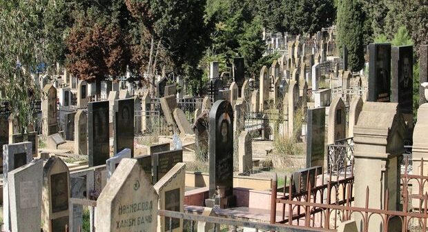 Göyçayda qəbirin hasarını söküb oğurladı