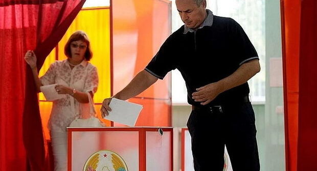Fermer, sanitar, işsiz… – Belarusda prezidentliyə namizədlər qeydiyyatdan keçib