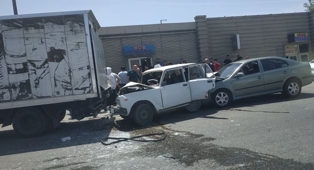 Bakıda zəncirvari qəza – FOTO