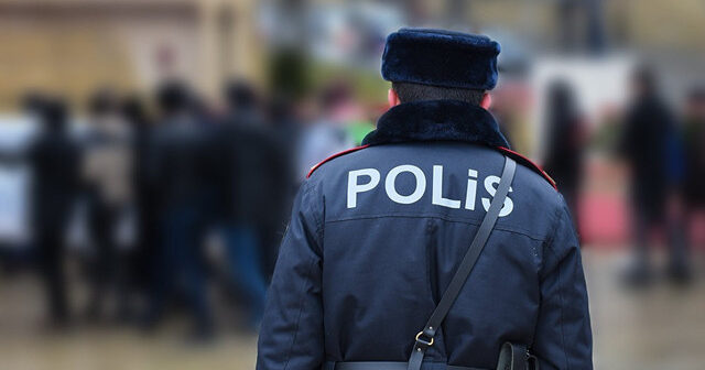 Yasamalda qadını təhqir edən polis işdən çıxarıldı