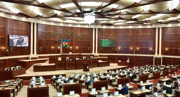 Deputatlar ötən ilin büdcəsinin icrasına “hə” dedilər